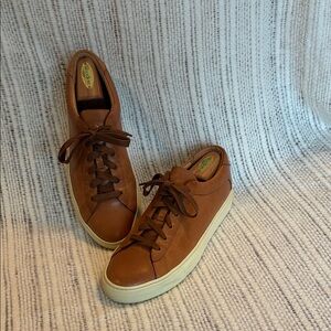 KOIO Capri in Castagna. Men's 43 (Men’s US 10)